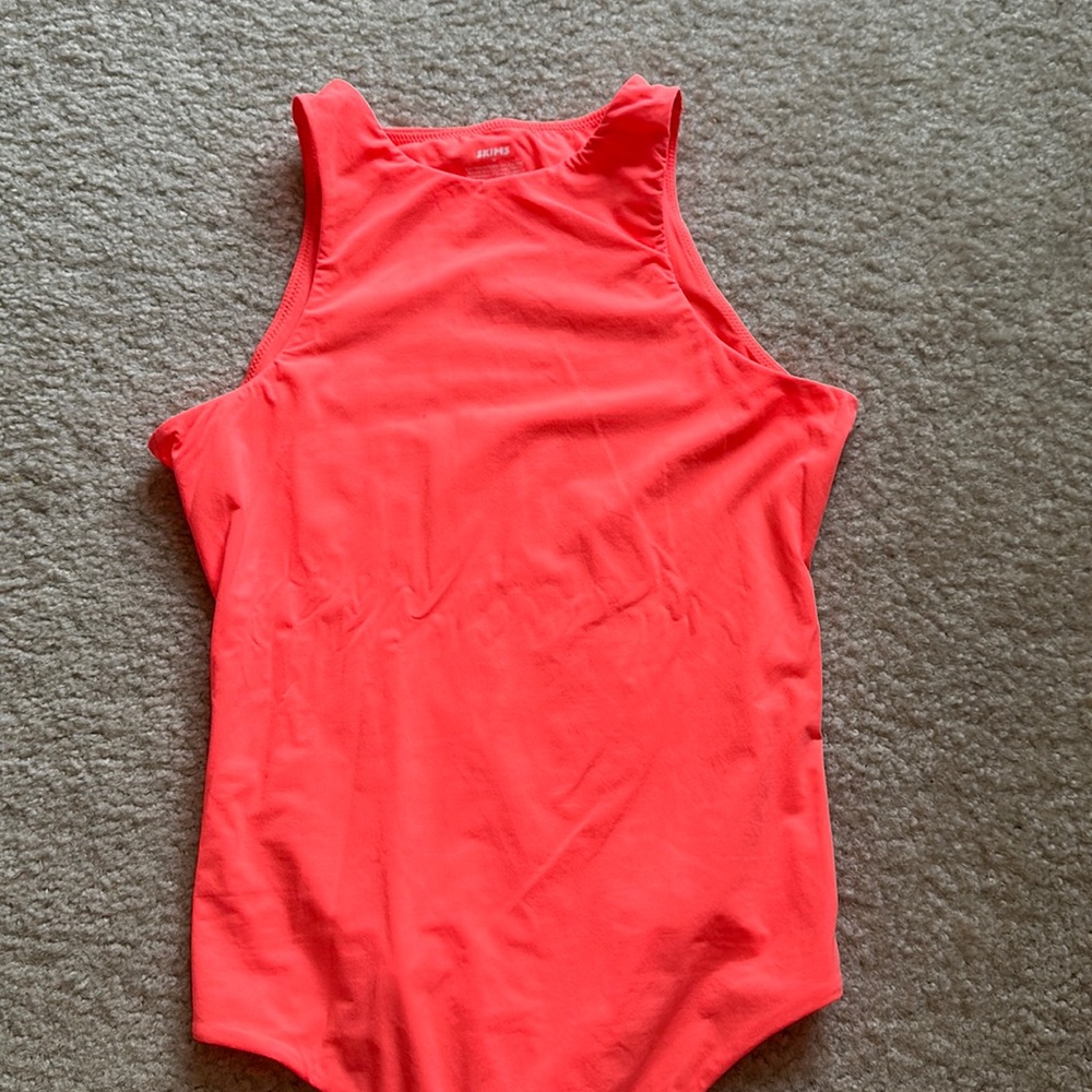 Limited edition neon Fits Everybody Skims sleeveless bodysuit size medium.